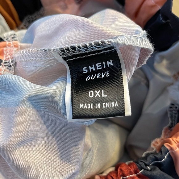 3/$10 Shein Curve High Waisted Short - Picture 8 of 8